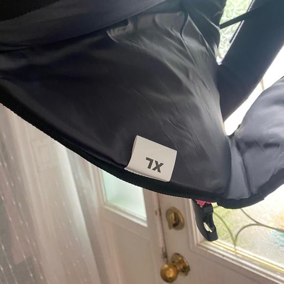 Shark Finn , pink dog life jacket - Picture 2 of 2